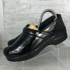 Dansko Clogs Size 39 Black‎ Patent Leather Nursing Professional Shoes